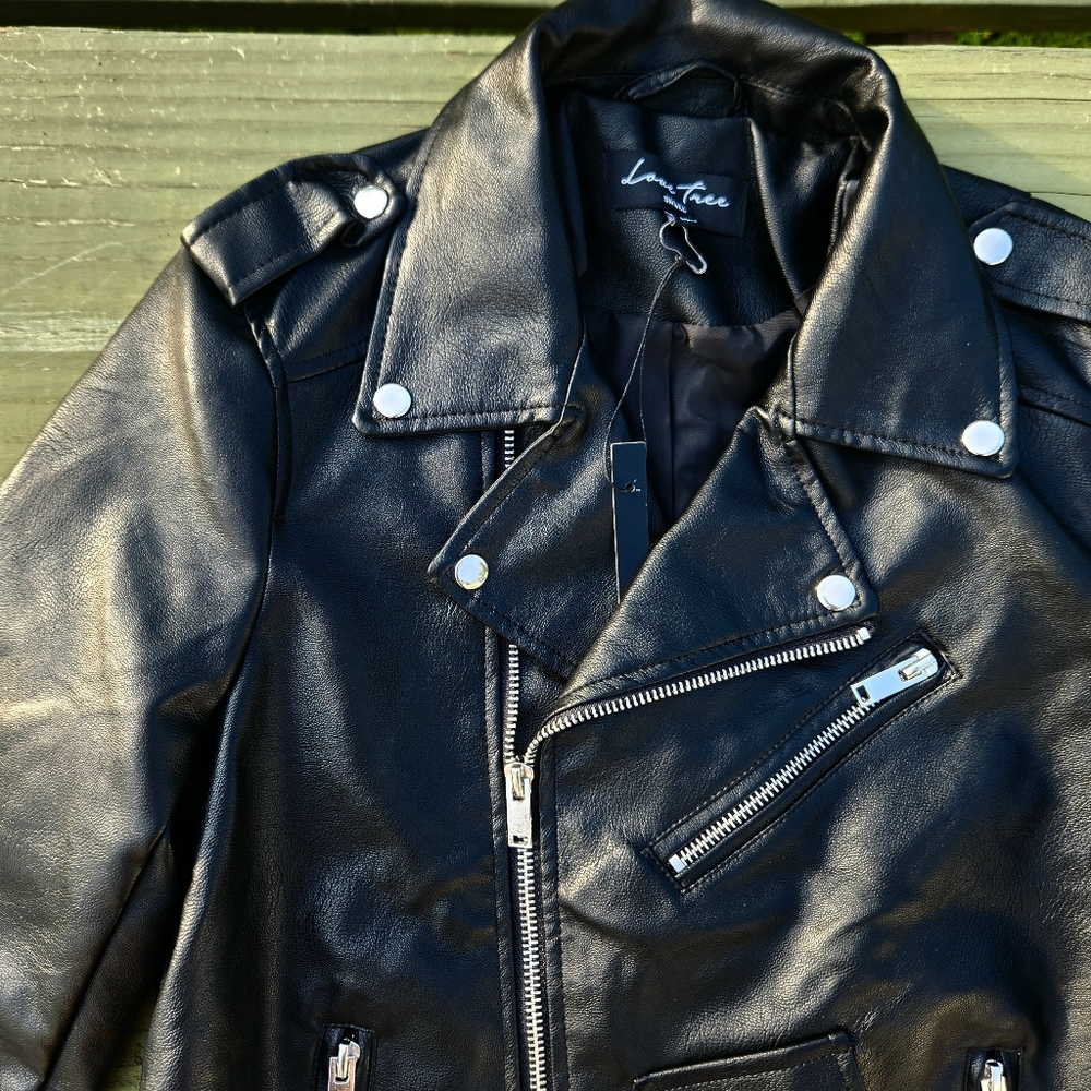 Barney's Originals boxy buckle belt leather jacket in black